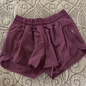 LULULEMON Tracker Short